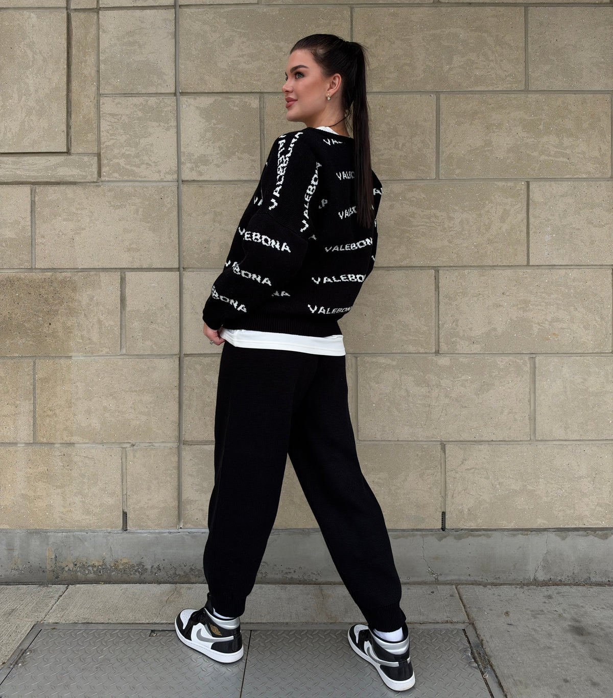 Signature Knit Set – Black