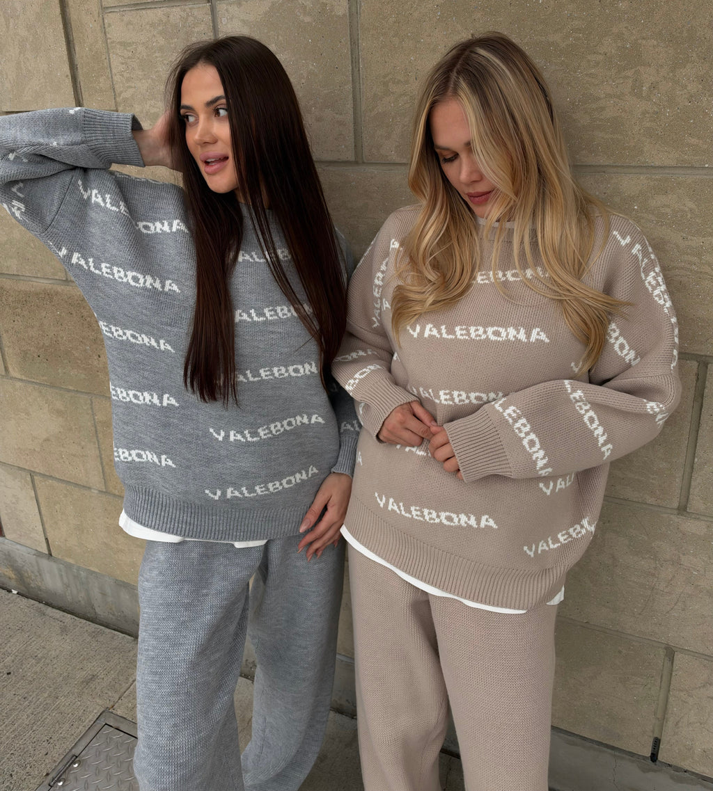 Signature Knit Set – Light Gray