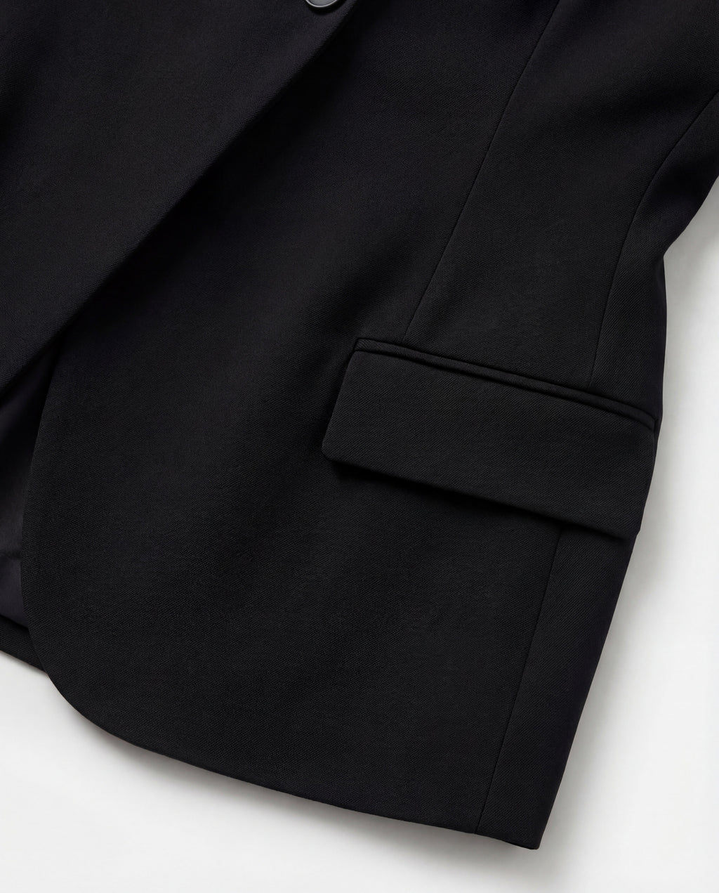 TAILORED FITTED BLAZER