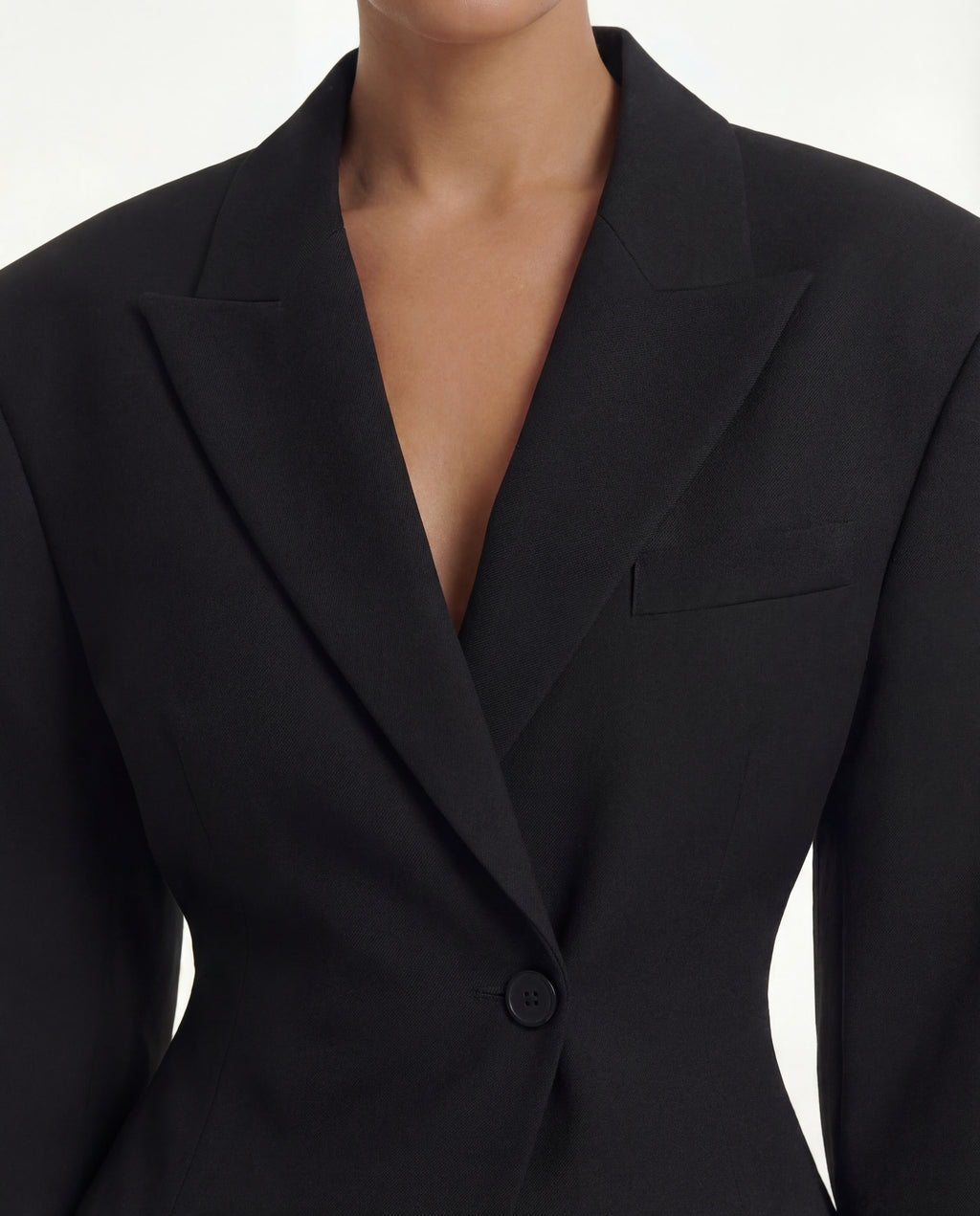 TAILORED FITTED BLAZER